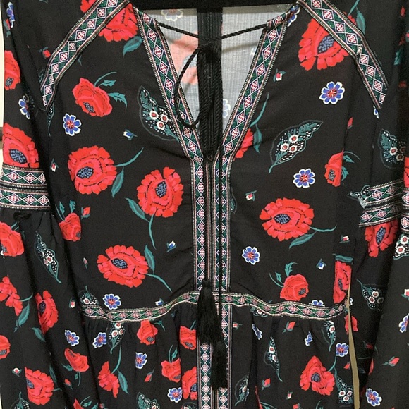 Flower Dress 🌹 - Picture 3 of 7